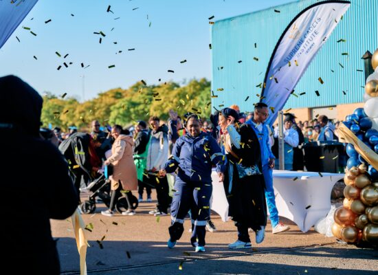 m135SingleShotRAWS08JPEG-Fullsize,highestqualityJPEGQuality1005--