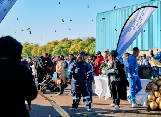 m137SingleShotRAWS08JPEG-Fullsize,highestqualityJPEGQuality1005--